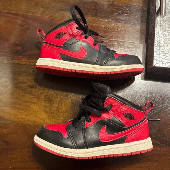 Nike Jordan 1 TD Bred Banned size 10C - Picture 1 of 4